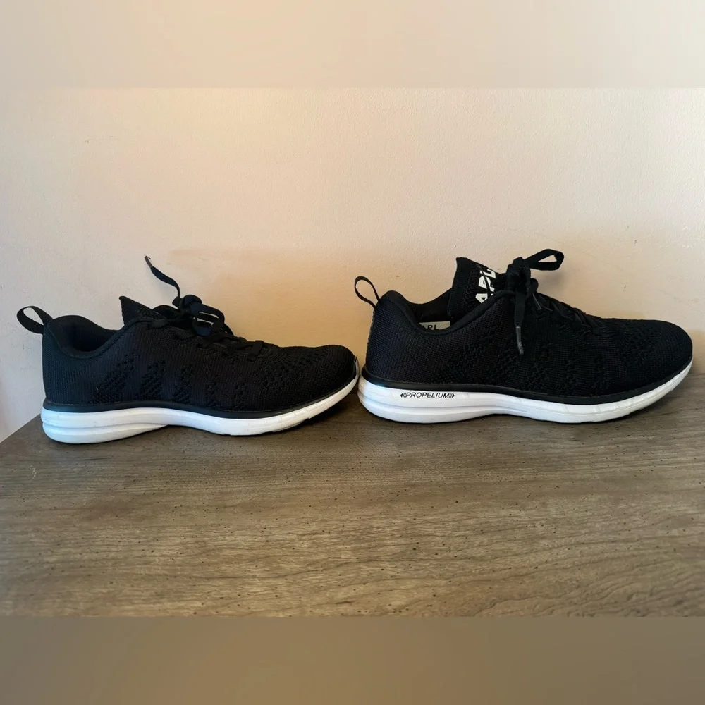 APL Women’s Black Sneakers Size 7